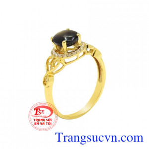 Nhẫn nữ Saphir sao duyên dáng hiện là sản phẩm mới và đang được nhiều quý cô ưa chuộng.