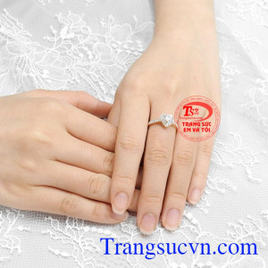 Sản phẩm được bảo hành uy tín, giao hàng toàn quốc, nhận đặt chế tác theo yêu cầu.