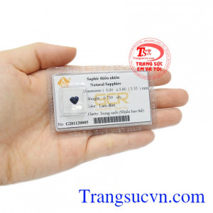 Sapphire là viên đá của người sinh tháng 9.