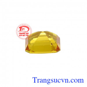 Viên saphir vàng đại cát thiên nhiên có giấy kiểm định uy tín.