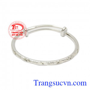 Vòng bạc tặng bé yêu