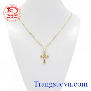 Bộ mặt thánh giá jesus an lành là sự kết hợp hoàn hảo của mặt thánh giá tinh tế và dây chuyền vàng chất lượng.
