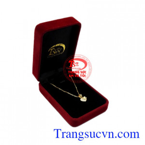 Bộ mặt trái tim chung thủy chất lượng.