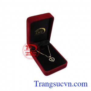 Bộ trang sức chữ V tinh tế nhận giao hàng toàn quốc, thanh toán an toàn.