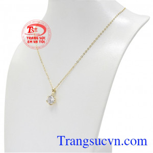 Sản phẩm chế tác từ vàng tây 10k bền đẹp và sáng bóng. Bộ trang sức nữ vàng đáng yêu