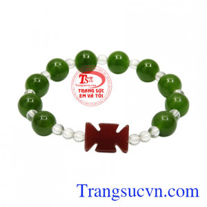 Chuỗi mân côi nerphrite mang đến may mắn và bình an đến cho người đeo.