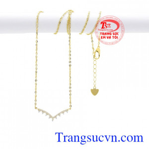 Dây chuyền cô nàng thanh lịch tinh tế.