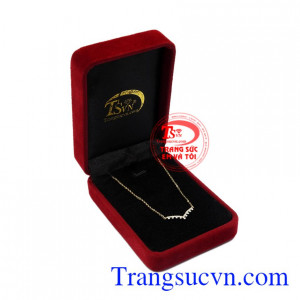 Dây chuyền cô nàng thanh lịch.