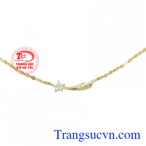 Dây chuyền ngôi sao may mắn nhận đặt chế tác theo yêu cầu.