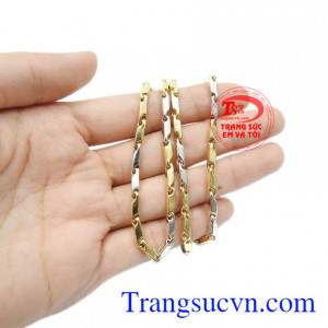 Dây chuyền thời trang nam giới chất lượng.