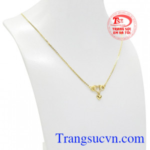 Dây chuyền trái tim từ lâu đã trở thành mẫu dây chuyền được phái đẹp ưa chuộng.