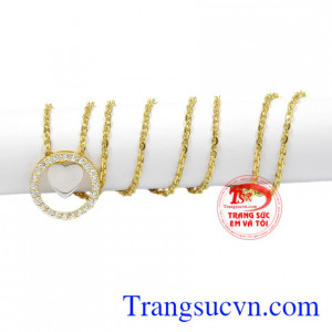 Dây chuyền vàng tây trái tim chất lượng.