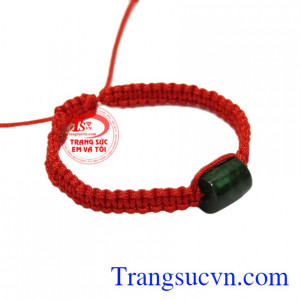 Còn trong phong thủy ngọc cẩm thạch mang đến nhiều tích cực, giảm bớt căng thẳng, lo lắng.