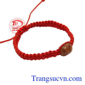 Do vậy các sản phẩm trang sức đá thạch anh tóc được nhiều khách hàng yêu thích và lựa chọn làm quà tặng.