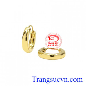 Với kiểu chế tác giản dị không quá cầu kỳ giúp cho người đeo trở nên hợp thời trang hơn.