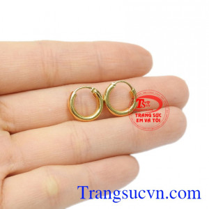Đôi hoa tai vàng trơn đẹp sự lựa chọn tuyệt vời dành cho bạn.