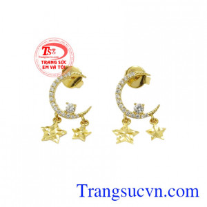 Hình ảnh trăng sao là biểu tượng của một tình yêu bền lâu và chung thủy.