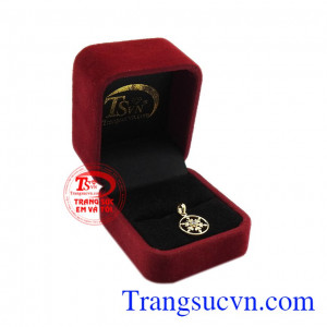 Hoa tuyết may mắn vàng nhận giao hàng toàn quốc. 