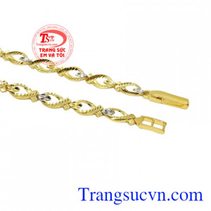 Lắc tay thời trang quý cô sự lựa chọn hoàn hảo dành cho bạn, nhận đặt chế tác theo yêu cầu.