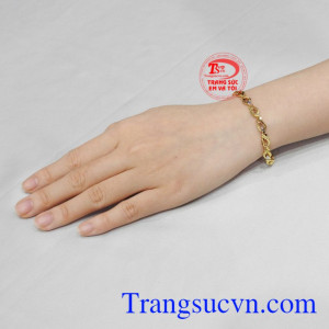 Lắc tay thời trang quý cô đẹp.