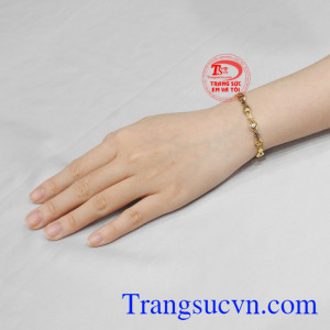 Lắc tay vàng tây nữ tính chất lượng