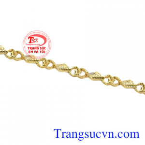 Sản phẩm sẽ là sự lựa chọn hoàn hảo giúp cho đôi tay của phái đẹp thu hút và tỏa sáng hơn.