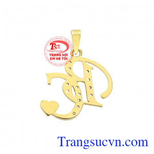 Mặt dây chữ BC được thiết kế và chế tác theo công nghệ 3D hiện đại mang tới vẻ đẹp tinh tế cho người dùng.