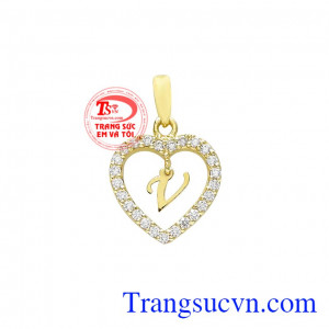 Mặt dây chữ V tinh tế