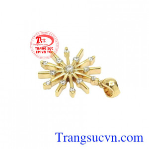 Sản phẩm thích hợp với những trang phục theo phong cách nhẹ nhàng, duyên dáng.