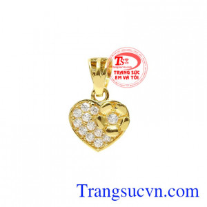 Mặt dây trái tim chung thủy là sản phẩm mới của trang sức Em và Tôi được chế tác kiểu dáng độc đáo.