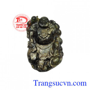 Mặt phật Di Lặc saphir ấm no chế tác đẹp mắt, màu sắc sáng bóng từ đá sapphire chất lượng.