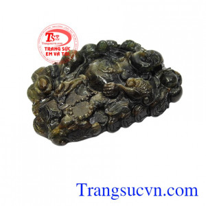 Phật Di Lặc là biểu tượng của niềm hạnh phúc, hoan hỉ.