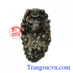 Mặt phật Di Lặc saphir lộc phát được chạm khắc hình phật Di Lặc cầm túi tiền và thỏi vàng đem lại nhiều vận may về tài lộc, giàu sang.