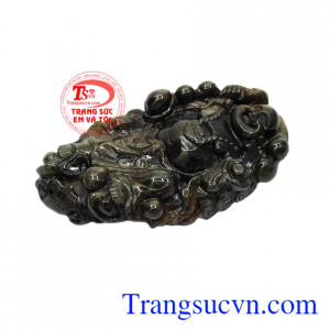 Chỉ cần nhìn ngắm khuôn mặt Phật, người buồn phiền cũng thấy vui lên, lan tỏa hạnh phúc đến mọi nhà.
