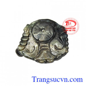 Mặt phật Di Lặc saphir tiền tài phù hợp cho những người mang mệnh Thủy và Mộc.