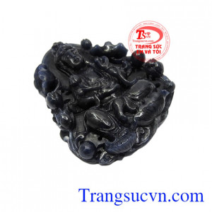 Phật Quan Âm là biểu tượng của lòng từ bi, nhân hậu, hướng phật. 