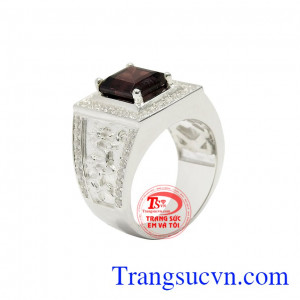 Nhẫn bạc granat rồng bay