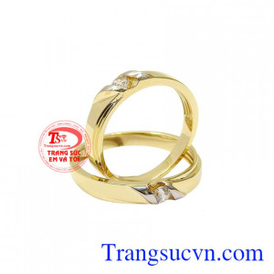 Vậy hãy đến với Trang sức Em và Tôi để được tư vấn và lựa chọn đôi nhẫn cưới phù hợp nhất với bạn nhé!