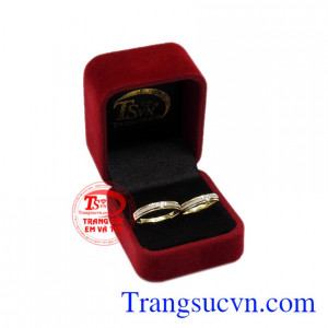 Nhẫn cưới vàng hạnh phúc đôi lứa thanh toán an toàn.