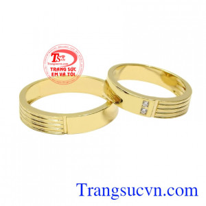 Nhẫn cưới vàng tây ấn tượng là sản phẩm mới của trang sức Em và Tôi được nhập khẩu từ Hàn Quốc.