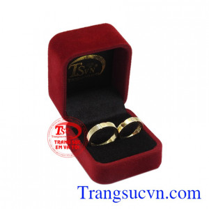 Nhẫn cưới vàng tây ấn tượng