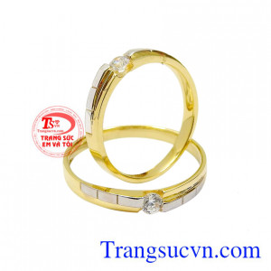 Cặp nhẫn cưới này sẽ giúp các cặp đôi trở nên thời trang hơn và là minh chứng cho tình yêu đẹp, hai trái tim cùng hòa làm một.