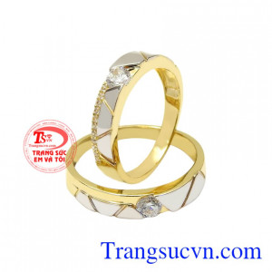 Trang sức Em và Tôi luôn mang đến những cặp nhẫn cưới đẹp nhất và hợp với xu hướng hiện nay.