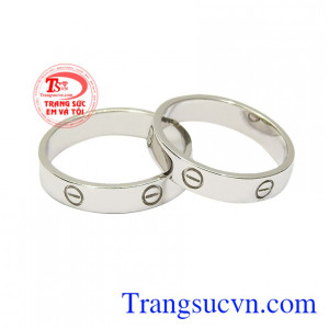 Nhẫn cưới vàng trắng xu hướng mang đến vẻ thời thượng, cá tính đến cho người đeo.