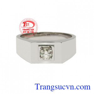 Sự kết hợp giữa vàng trắng và kim cương thiên nhiên mang đến vẻ đẳng cấp và lịch lãm cho phái mạnh.