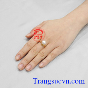 Nhẫn ngọc trai dịu dàng