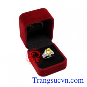 Nhẫn nữ sapphire vàng quý bà món quà ý nghĩa dành cho một nửa của đời mình.