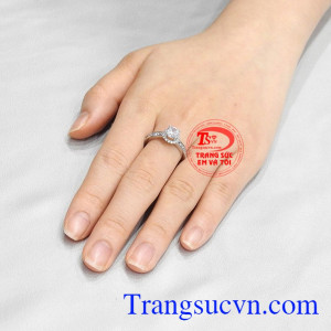 Nhẫn nữ vàng trắng lộng lẫy