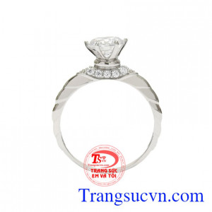 Đây có lẽ là món quà khiến phái nữ mê mẩn và yêu thích.