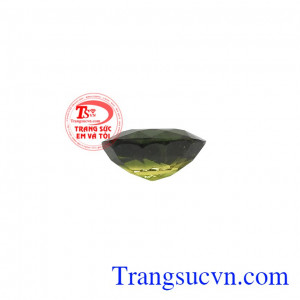 Saphir là một loại đá quý mang năng lượng tốt cho người dùng.